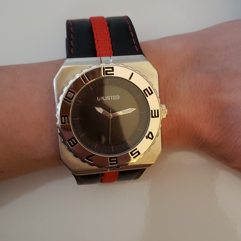 Kenneth Cole watch - Picture 3 of 4